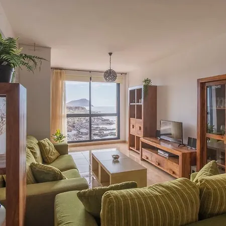 Apartment El Mirador: Sea Views From The Shore Los Abrigos