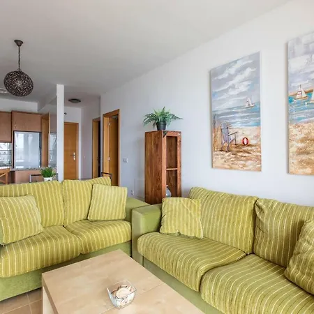 El Mirador: Sea Views From The Shore Apartment