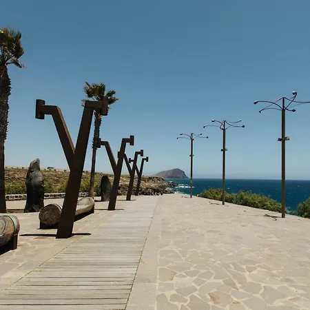 El Mirador: Sea Views From The Shore * Los Abrigos