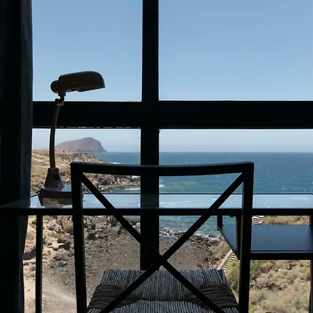 El Mirador: Sea Views From The Shore Apartment
